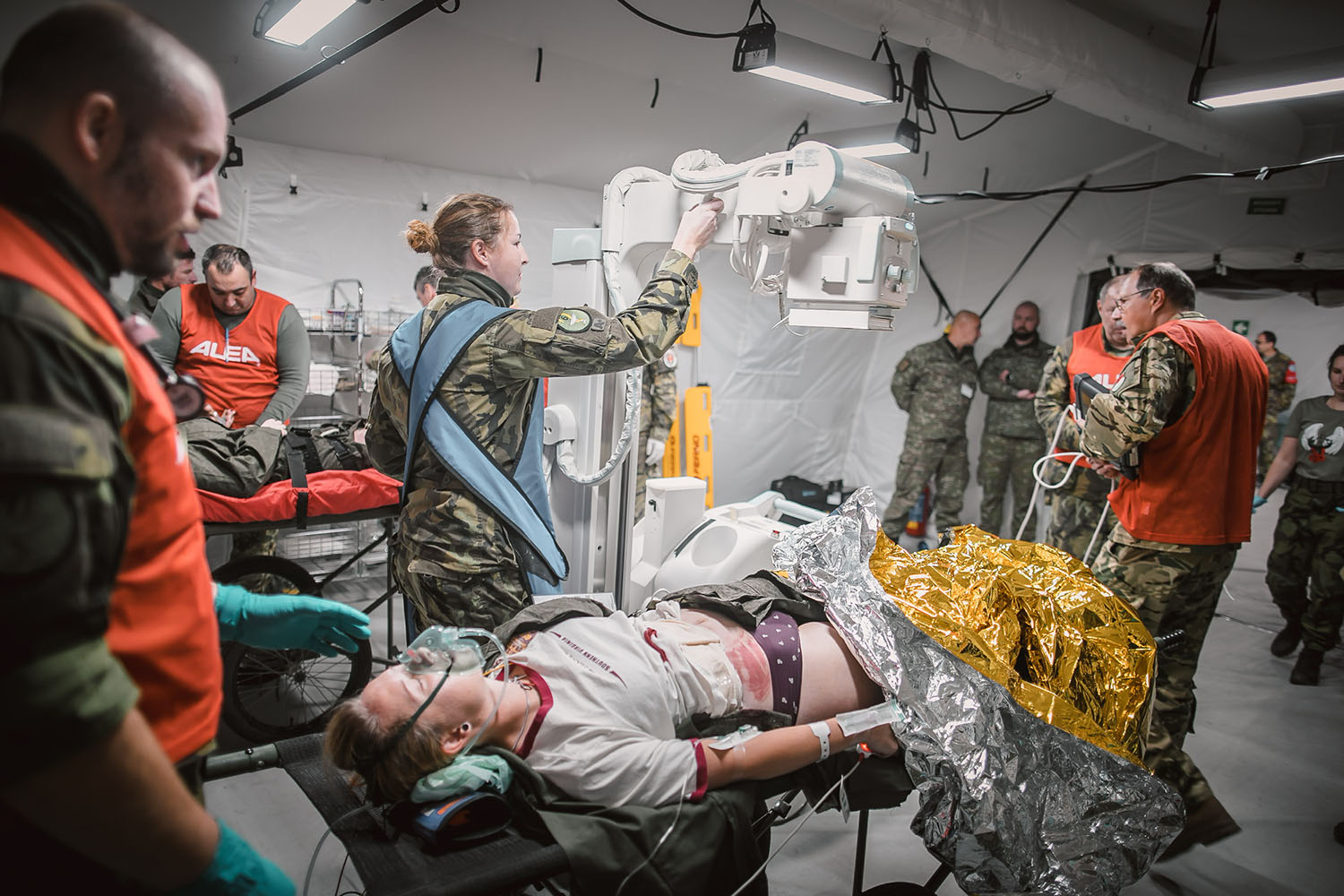 Rapid deploy metal tent Nixus FOLD during medical emergency in military excercise