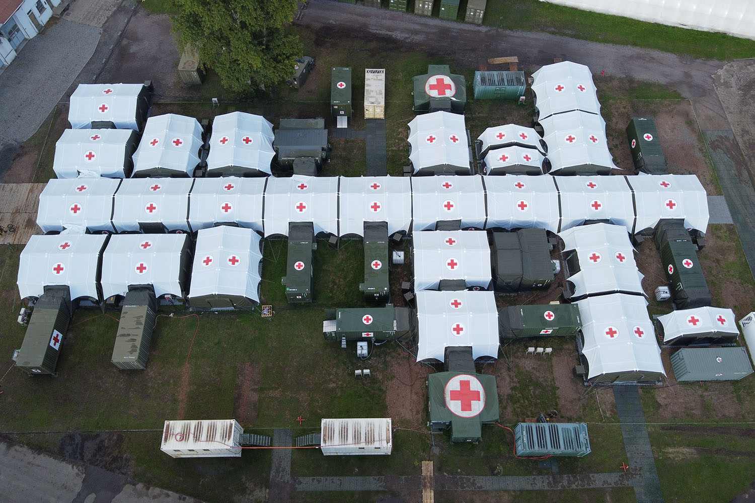 Rapid deploy field hospital from Nixus FOLD metal frame tents